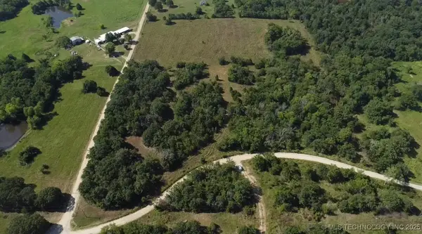 1134 Country Road, Weleetka, OK 74880