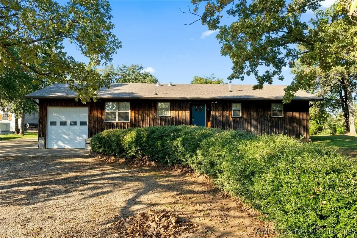 1614 Sherwood Road, Eufaula, OK 74432 - Image #1