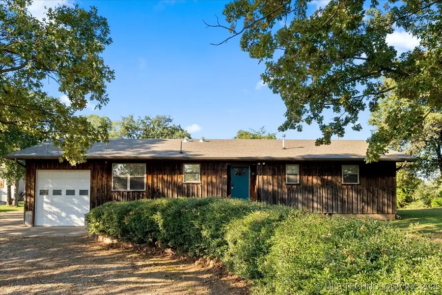 1614 Sherwood Road, Eufaula, OK 74432 - Image #2