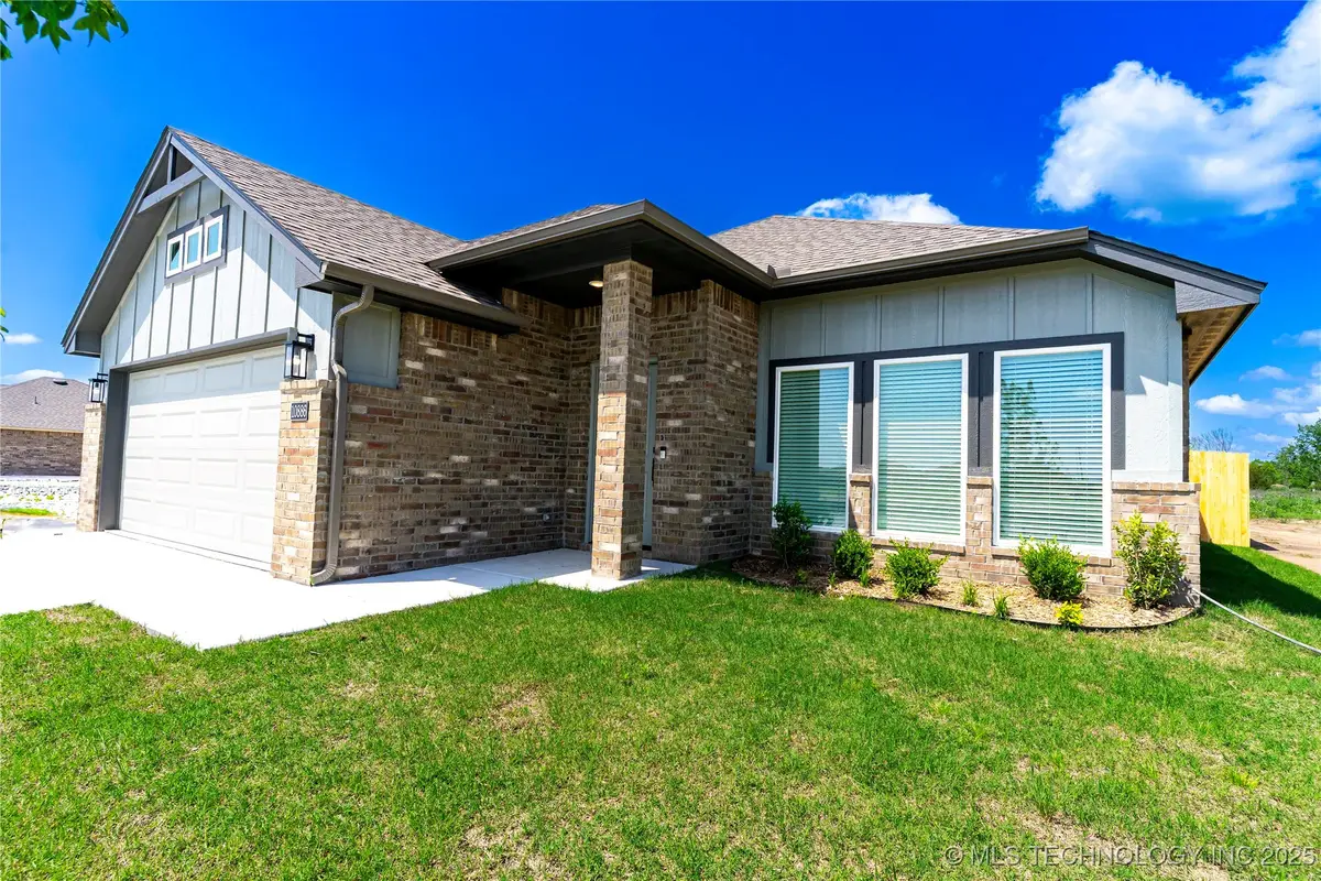 10886 S 271st East Avenue, Coweta, OK 74429 - Image #1