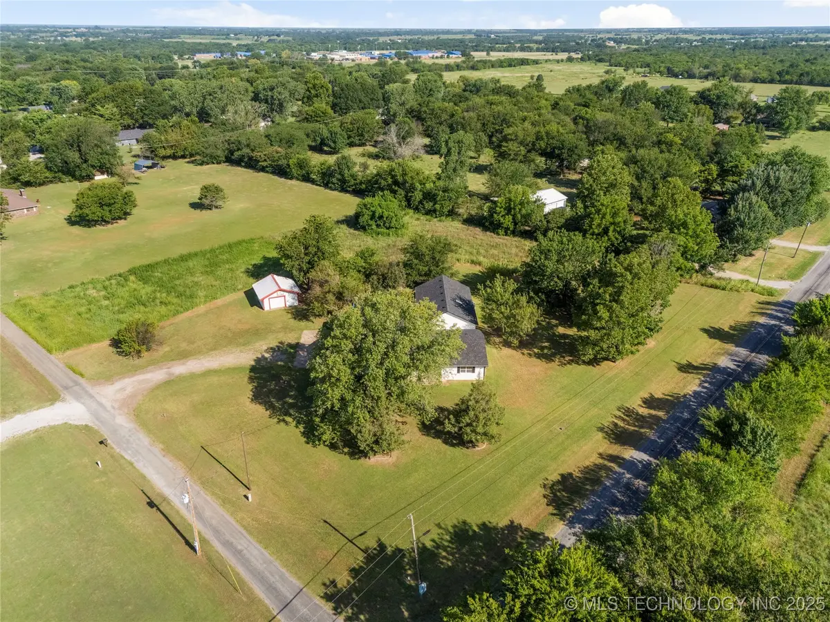 7425 E Oologah Place, Oologah, OK 74053 - Image #1