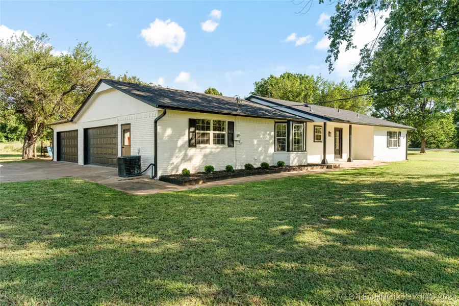 7425 E Oologah Place, Oologah, OK 74053 - Image #2