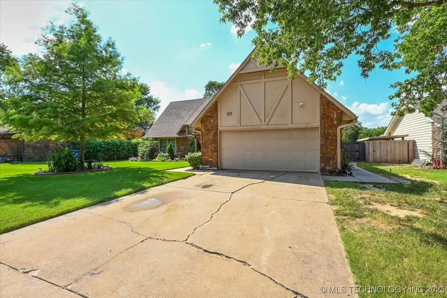 1612 E Reno Street, Broken Arrow, OK 74012 - Image #2