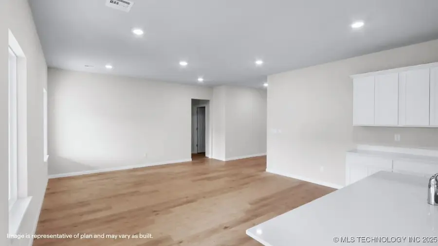 7512 N 154th East Avenue, Owasso, OK 74055 - Image #3