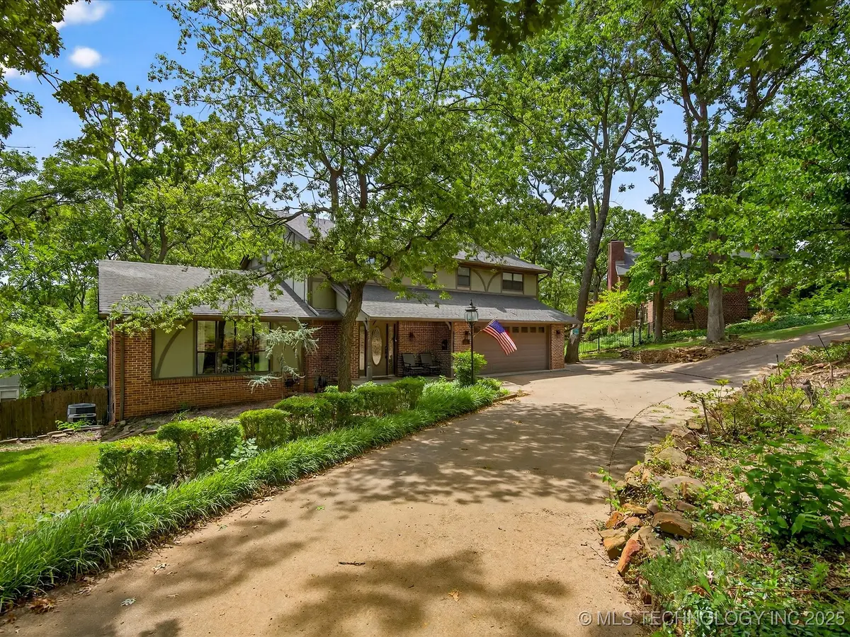 1311 Evergreen Drive, Bartlesville, OK 74006 - #1