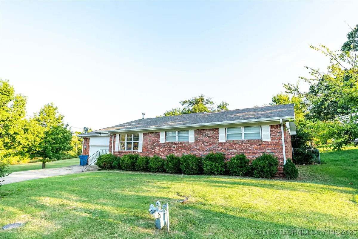 821 Ash Street, Pawnee, OK 74058 - Image #1