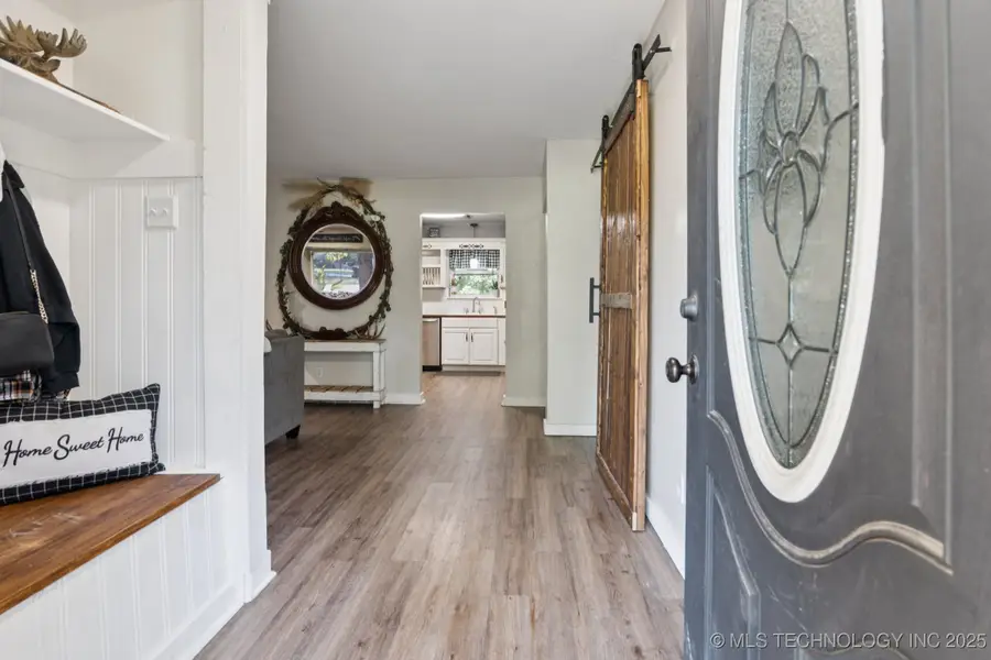 17135 S Creekwood Court, Claremore, OK 74017 - Image #3