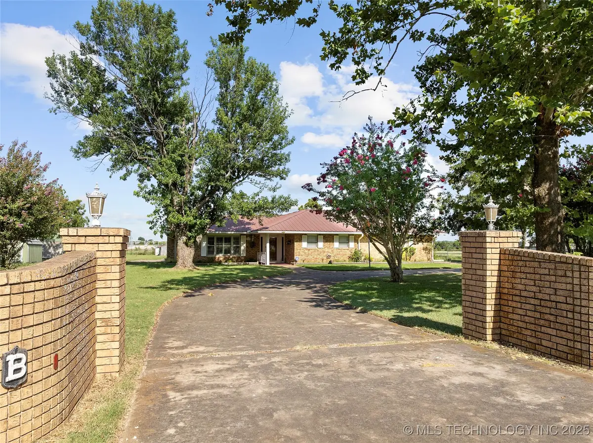 6892 Meridian Road, Lone Grove, OK 73443 - Image #1