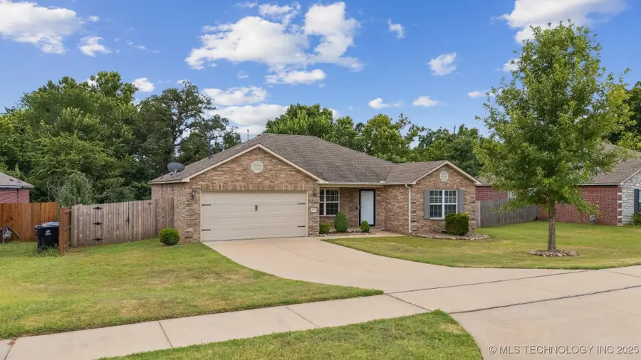 2601 W Glendale Street, Broken Arrow, OK 74011 - Image #2