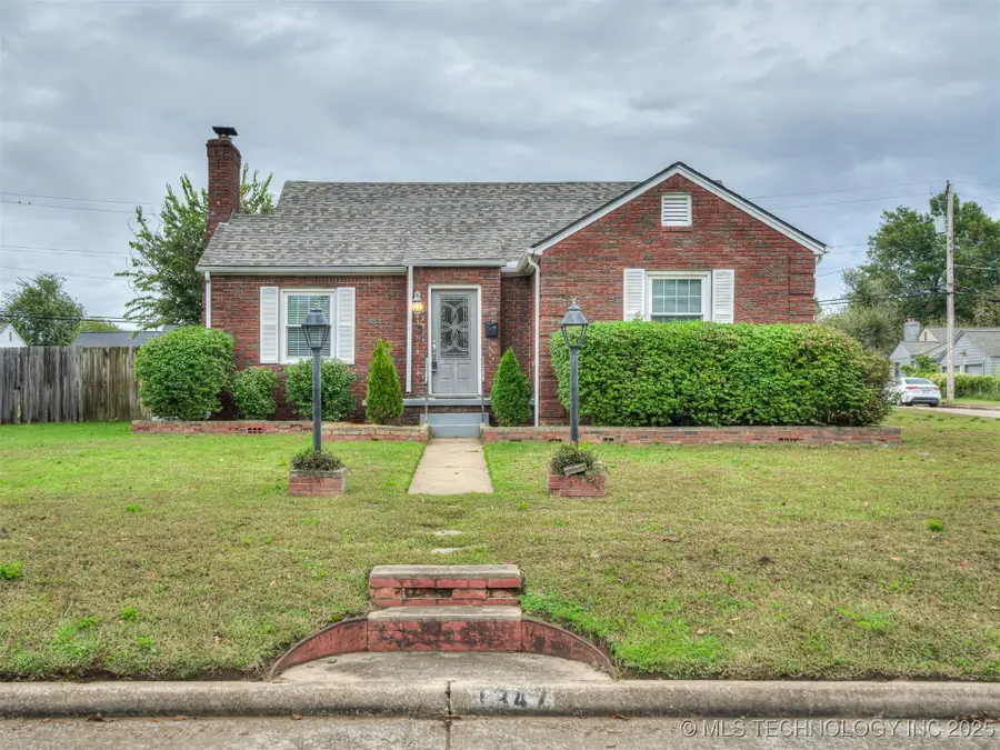 1347 S Richmond Avenue, Tulsa, OK 74112 - Image #2