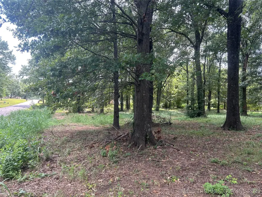 5301 Stonebriar Circle, Durant, OK 74701 - Image #2