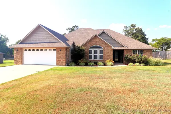 110 Wapiti Road, Poteau, OK 74953