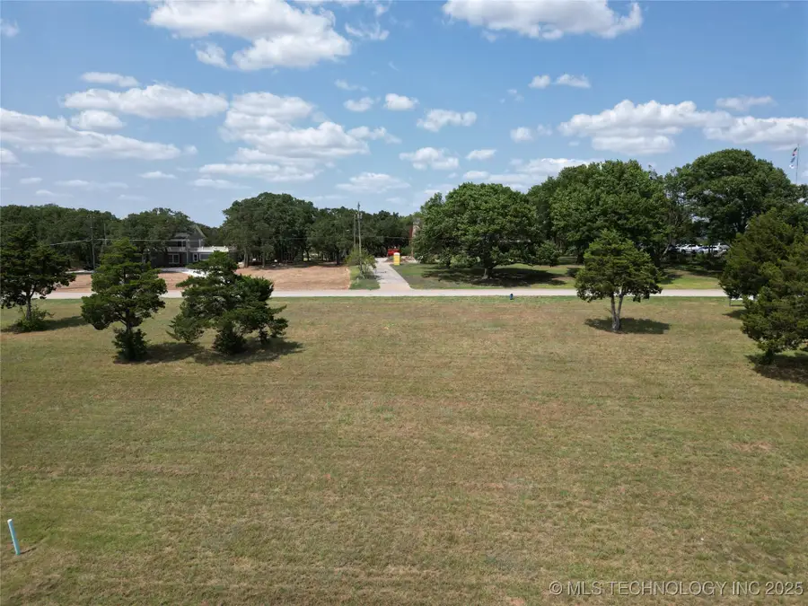528 Country Club Road, Ardmore, OK 73401 - Image #2