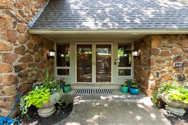 7014 S Birmingham Court, Tulsa, OK 74136