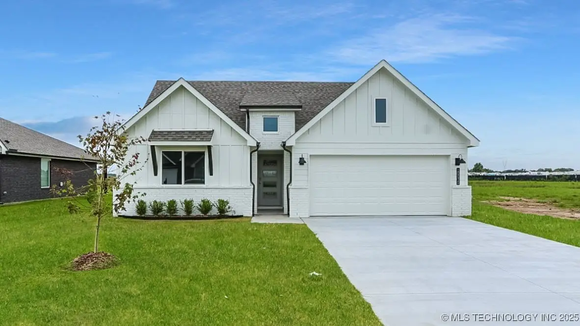 10030 E 132nd Street S, Bixby, OK 74014 - Image #1