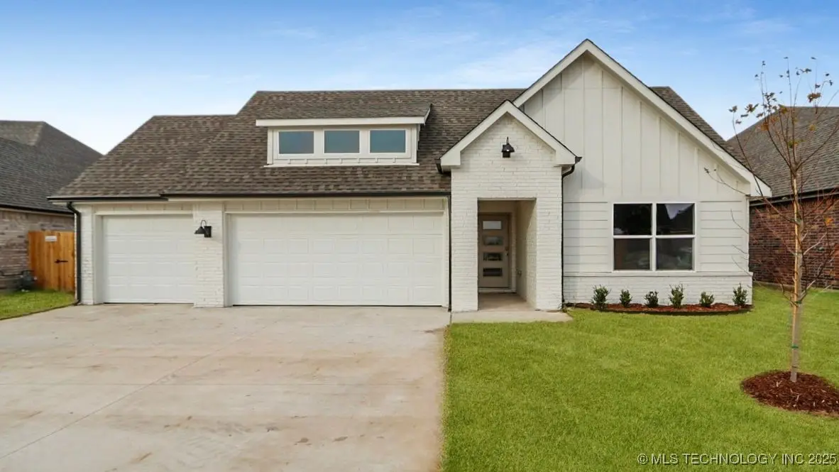 10025 E 131st Place S, Bixby, OK 74014 - Image #1