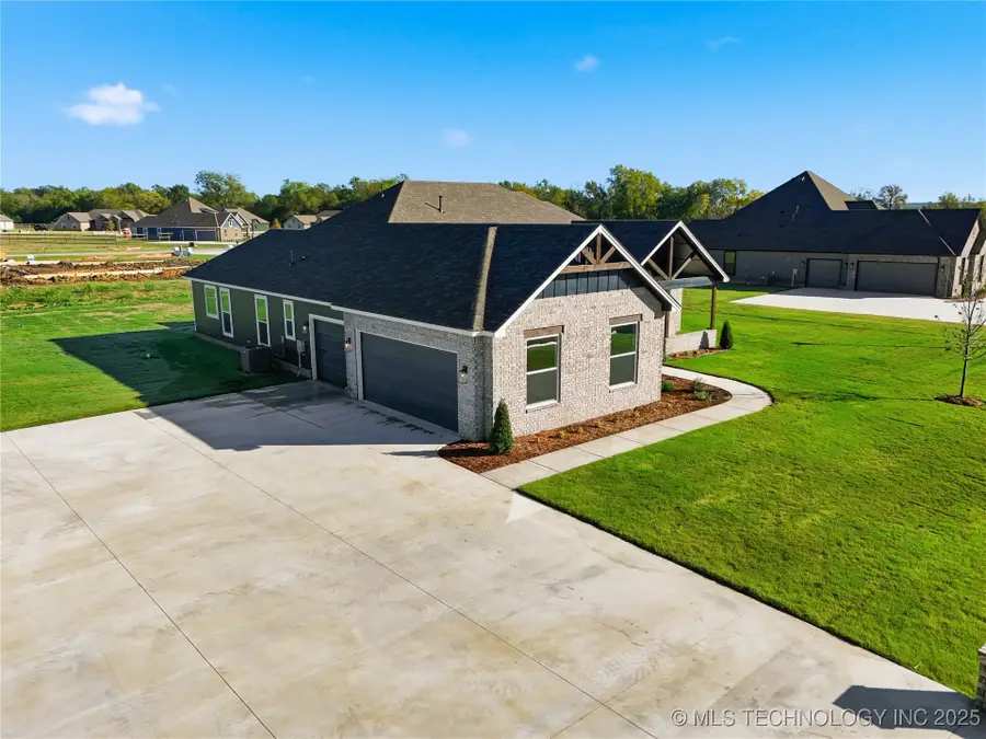 16315 E 101st Street, Owasso, OK 74055 - Image #2