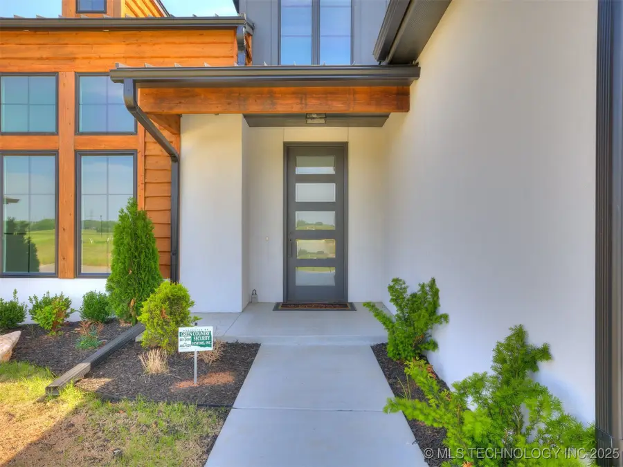 2508 E 135th Drive S, Bixby, OK 74008 - Image #2