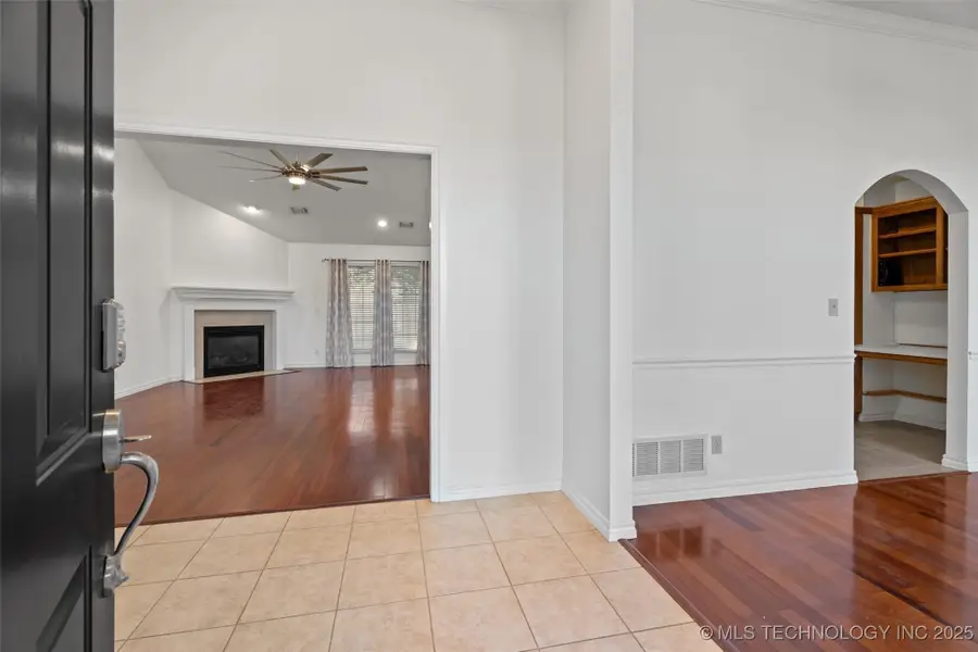 1030 East Drive, Bartlesville, OK 74006 - Image #3