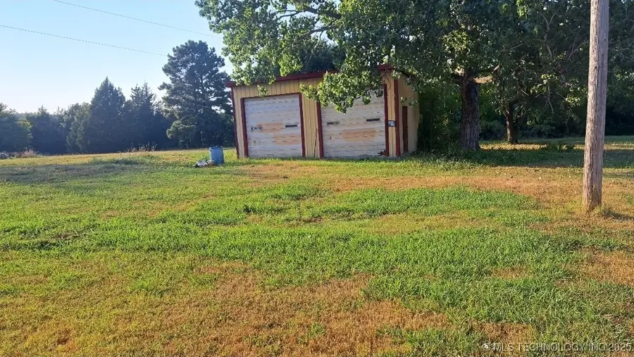 1069 N Coal Creek Road, McAlester, OK 74501 - Image #2