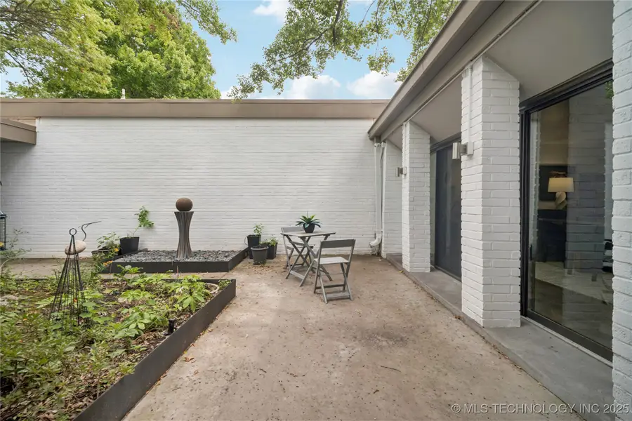 2411 E 72nd Place #2-A-3, Tulsa, OK 74136 - Image #2