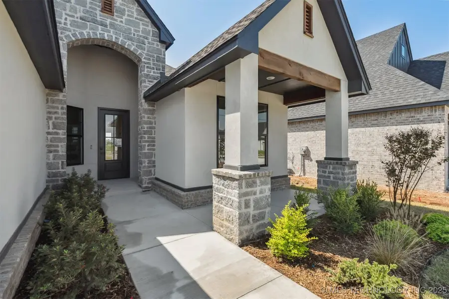 2722 E 134th Circle, Bixby, OK 74008 - #3