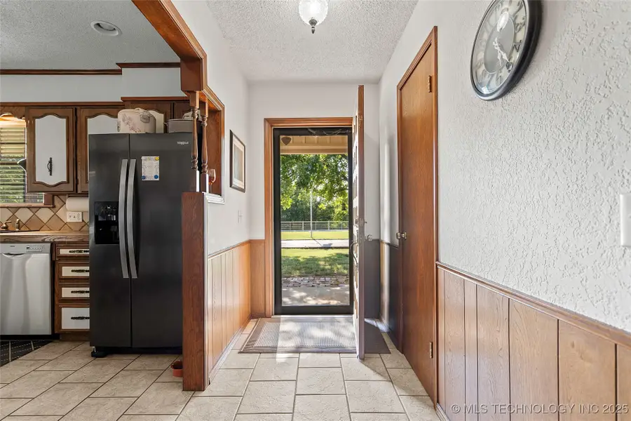 656 Evergreen Street, Lone Grove, OK 73443 - Image #3