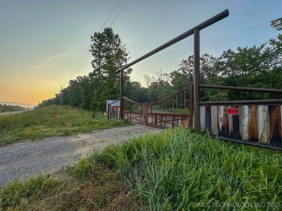 12 Moonshine Drive, Clayton, OK 74536 - Image #2