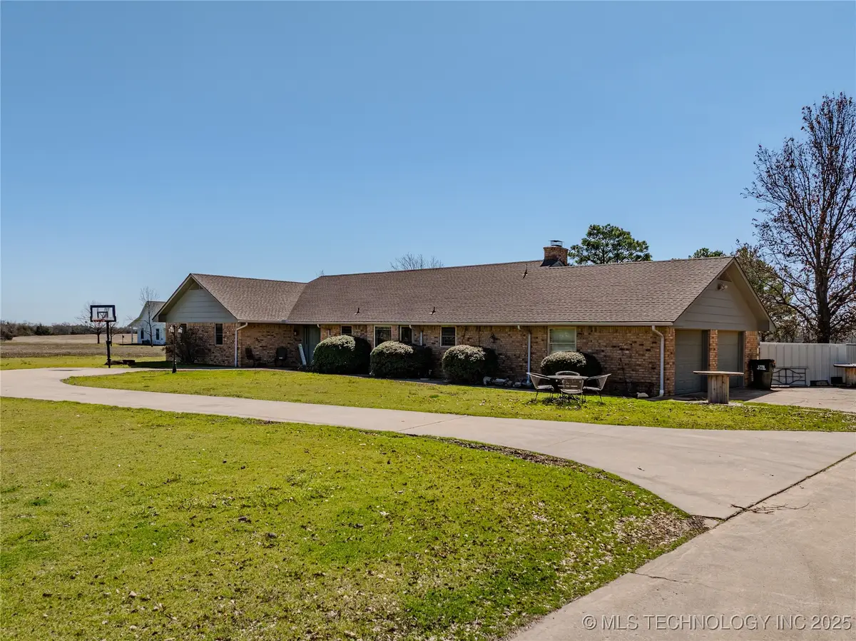 7079 Sweetgum Road, Kingston, OK 73439 - Image #1