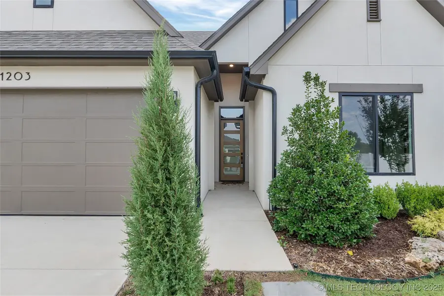 1203 N 71st Place, Broken Arrow, OK 74014 - Image #3