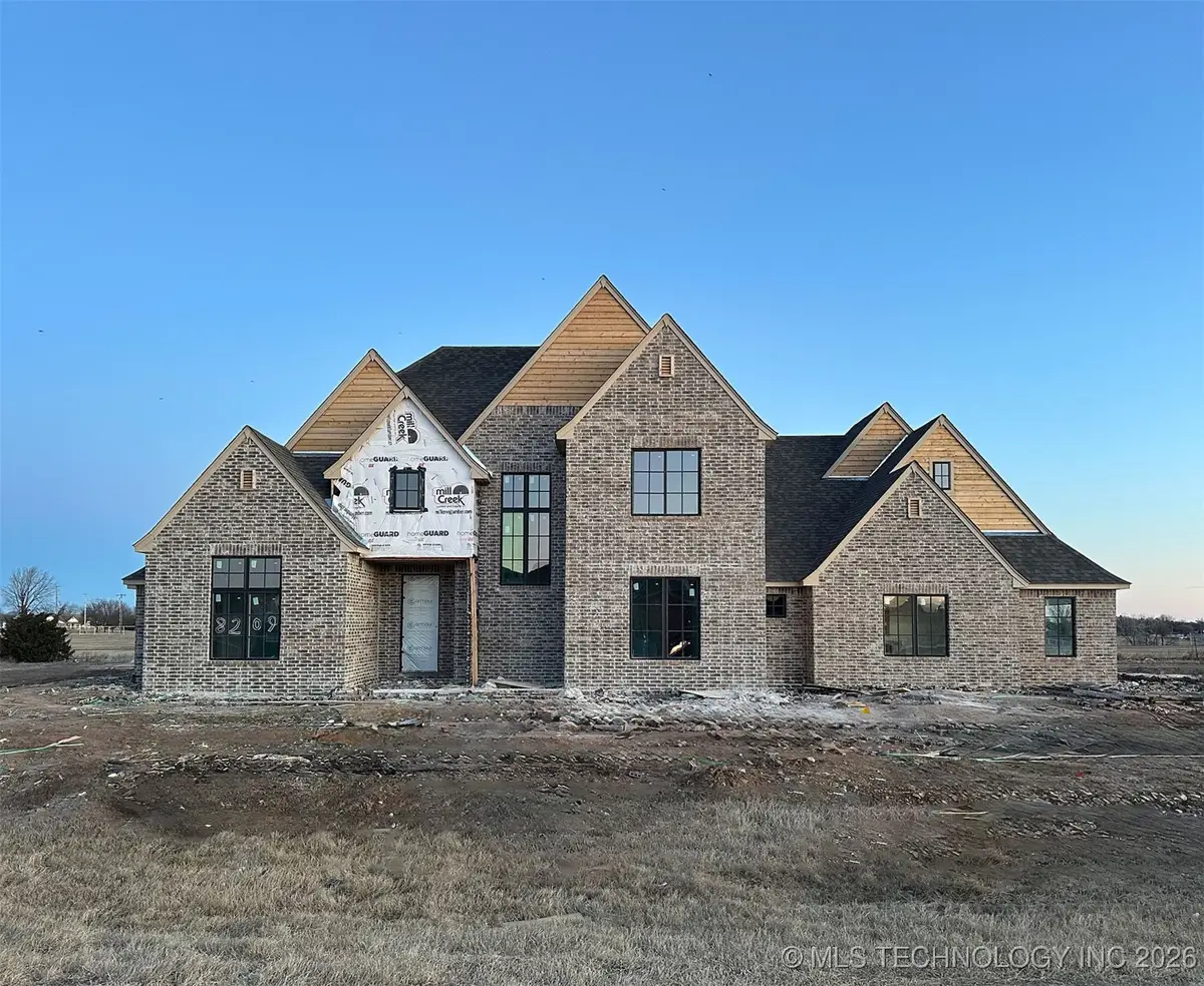 8209 E 111th Street, Owasso, OK 74055 - Image #1