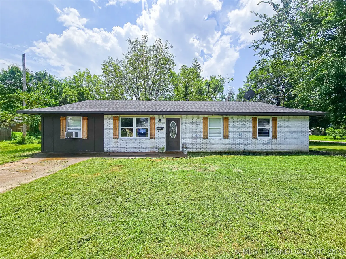 1025 8th Nw, Miami, OK 74354 - Image #1