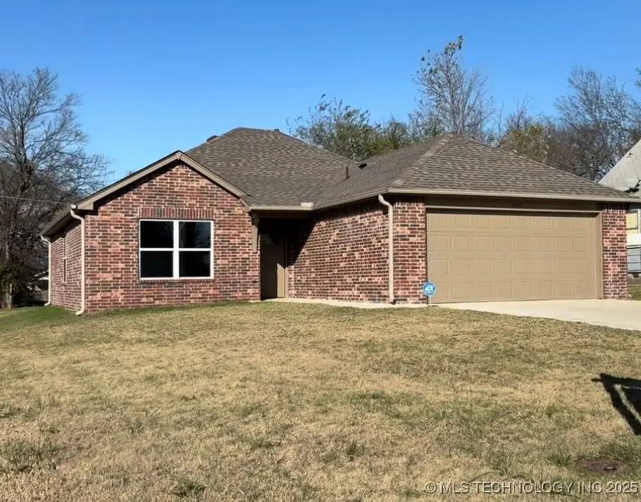 1137 E Watchorn Avenue, Sapulpa, OK 74066 - Image #1