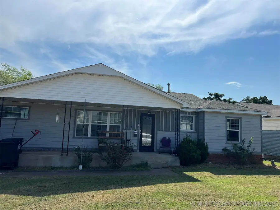 611 S Cedar Street, Bristow, OK 74010 - Image #2