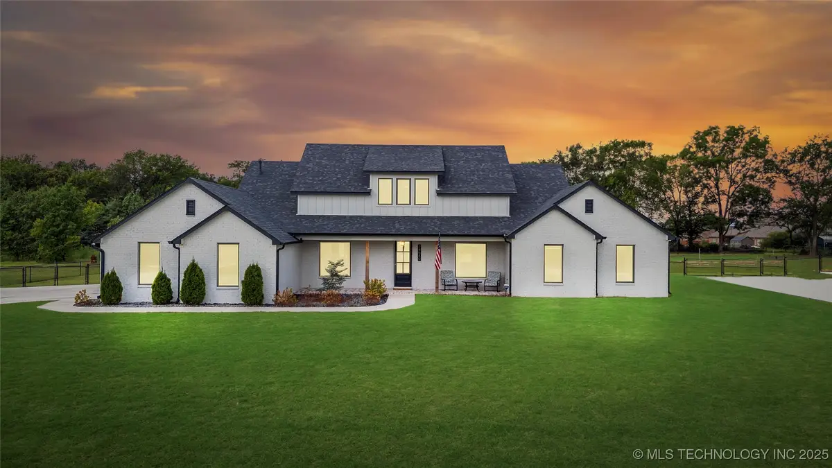 24580 S Eliza Drive, Claremore, OK 74019 - Image #1