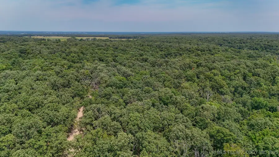 180 E Wyandotte Road, Wyandotte, OK 74370 - Image #3