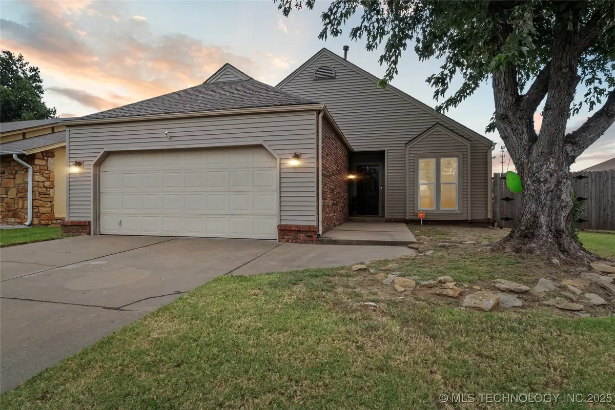 6727 S 112th East Avenue, Tulsa, OK 74133 - Image #1