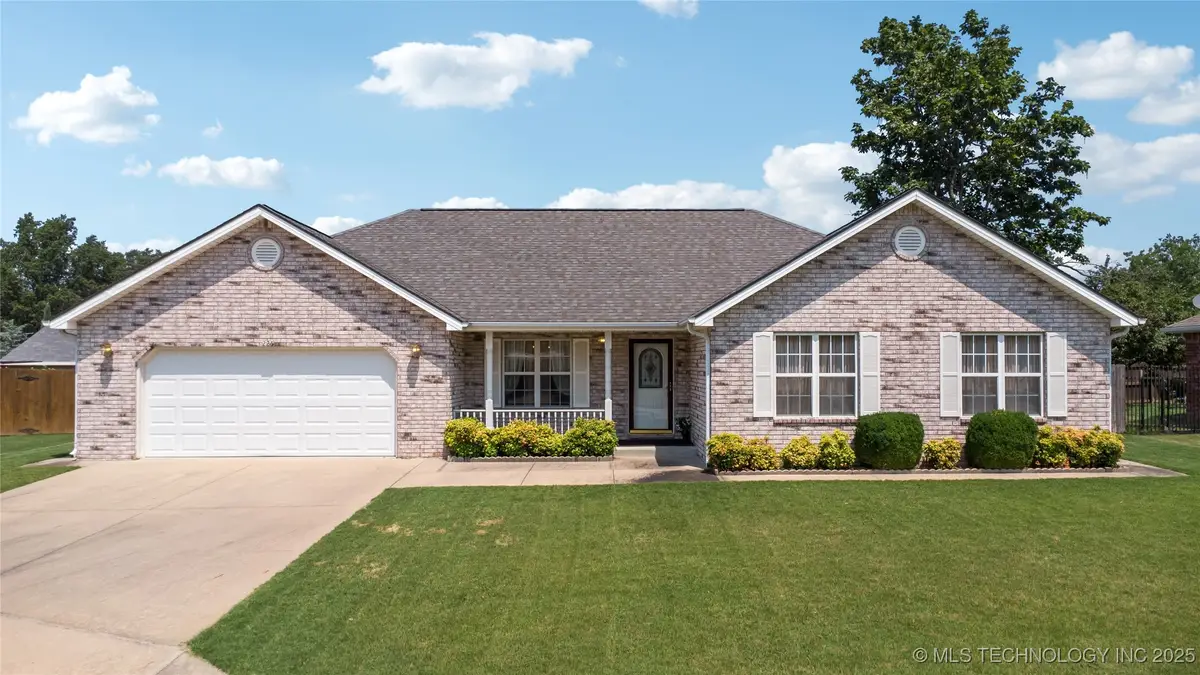225 SE 15th Court, Pryor, OK 74361 - Image #1