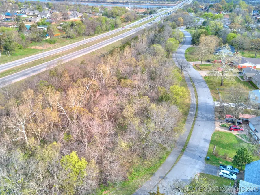 S Linwood Drive, Sand Springs, OK 74063 - Image #2