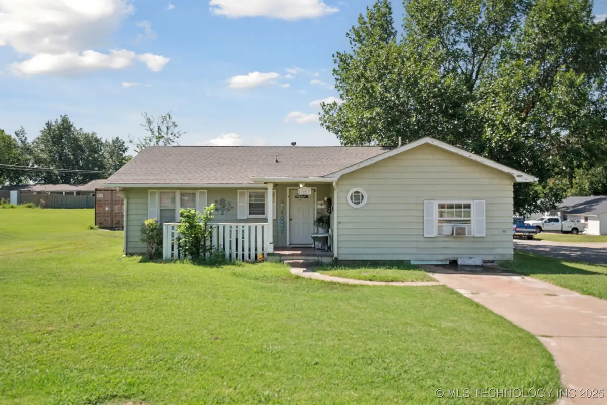 1003 E 4th Street, Cushing, OK 74023 - Image #1