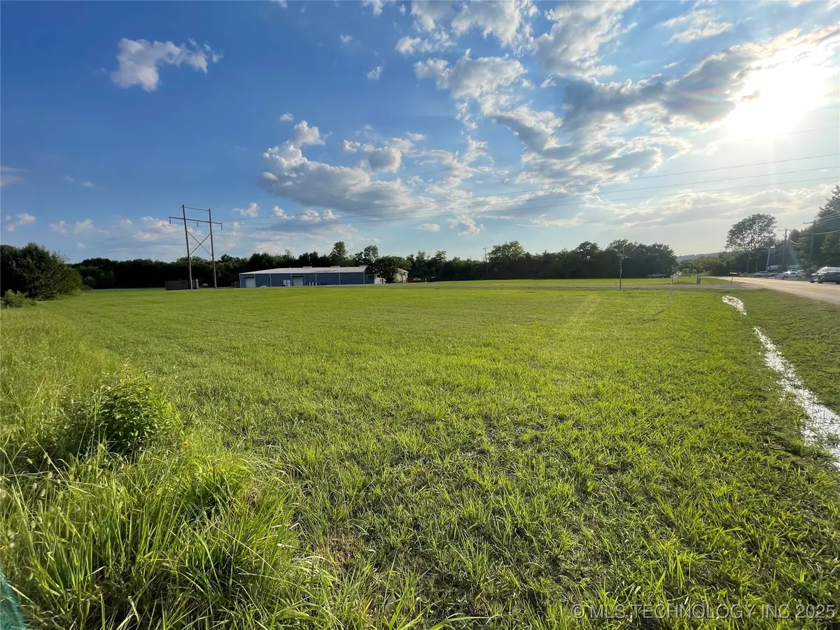 4 S Warmack Street W, Warner, OK 74469 - Image #1