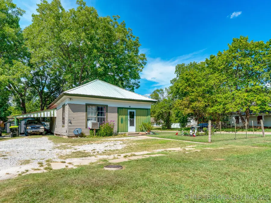 742 E 8th, Ada, OK 74820 - Image #2