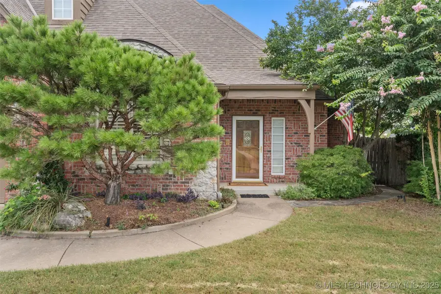 9311 N 139th East Avenue, Owasso, OK 74055 - Image #2