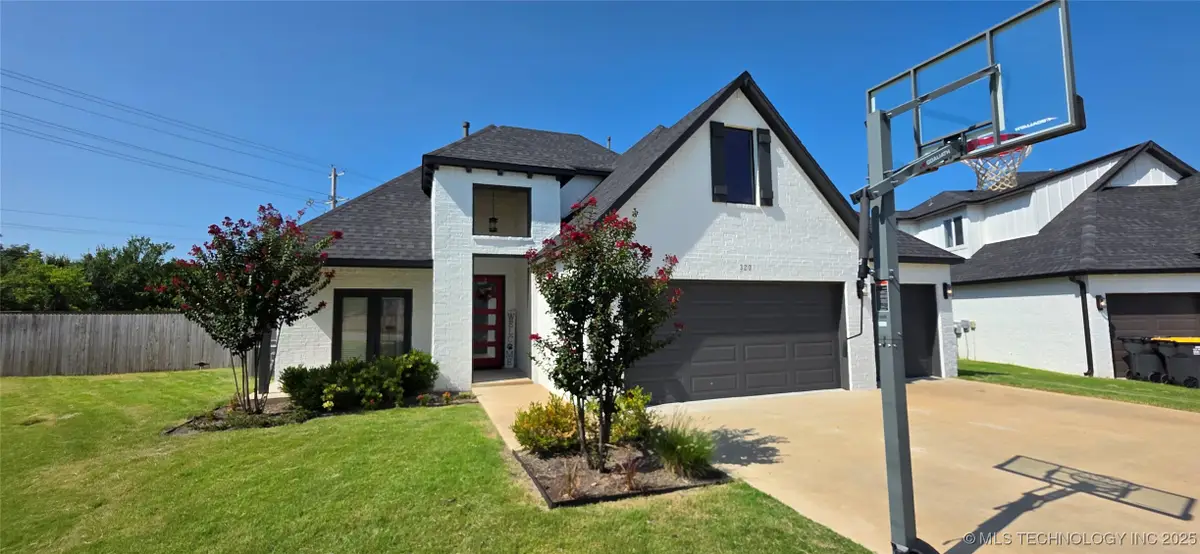 320 W 130th Place S, Jenks, OK 74037 - Image #1