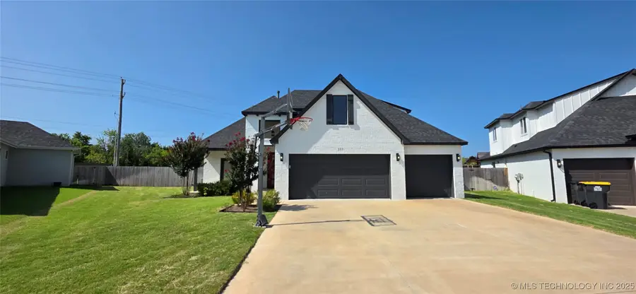 320 W 130th Place S, Jenks, OK 74037 - Image #2