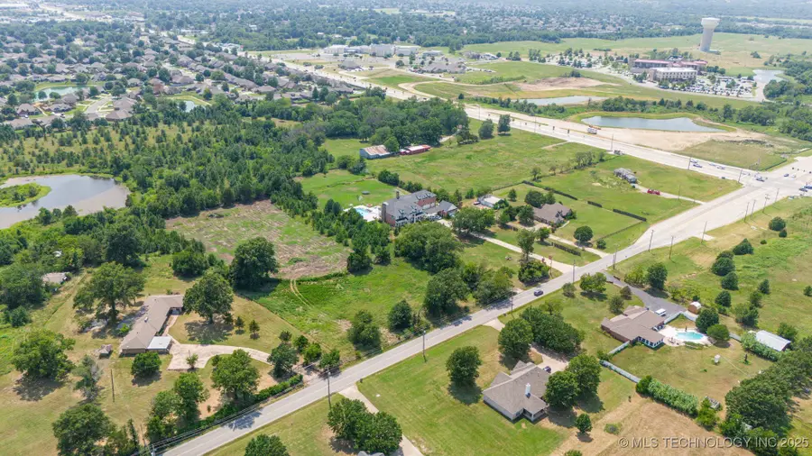 2 E 106th Street N, Owasso, OK 74055 - Image #3