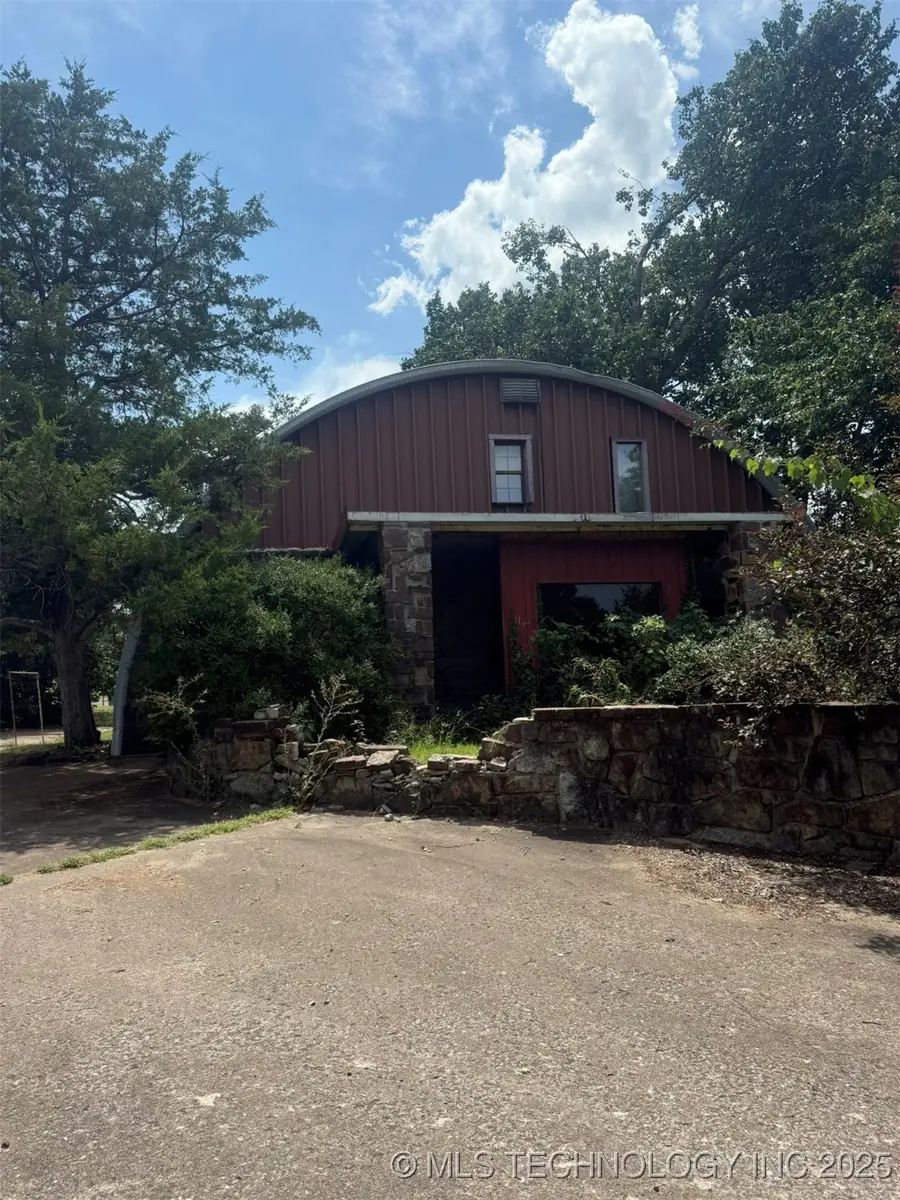 912 W Cedar Street, Stilwell, OK 74960 - Image #2