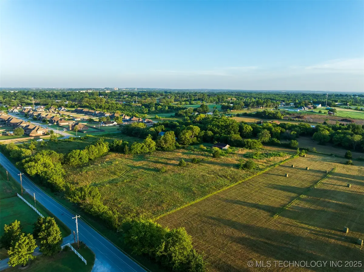 5 E 96th Street, Broken Arrow, OK 74014 - Image #1