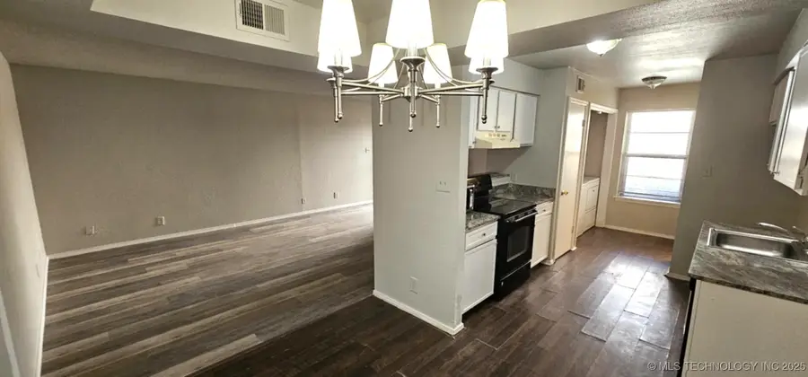 2219 E 67th Street #1304, Tulsa, OK 74136 - Image #2