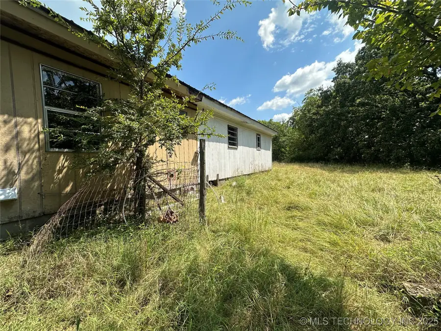 102 Oak, Hartshorne, OK 74547 - Image #2